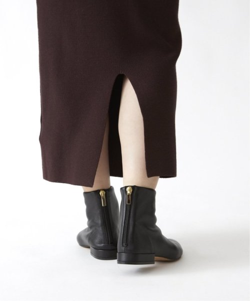 GRISE レザーポインテッドソフトショートブーツ◆