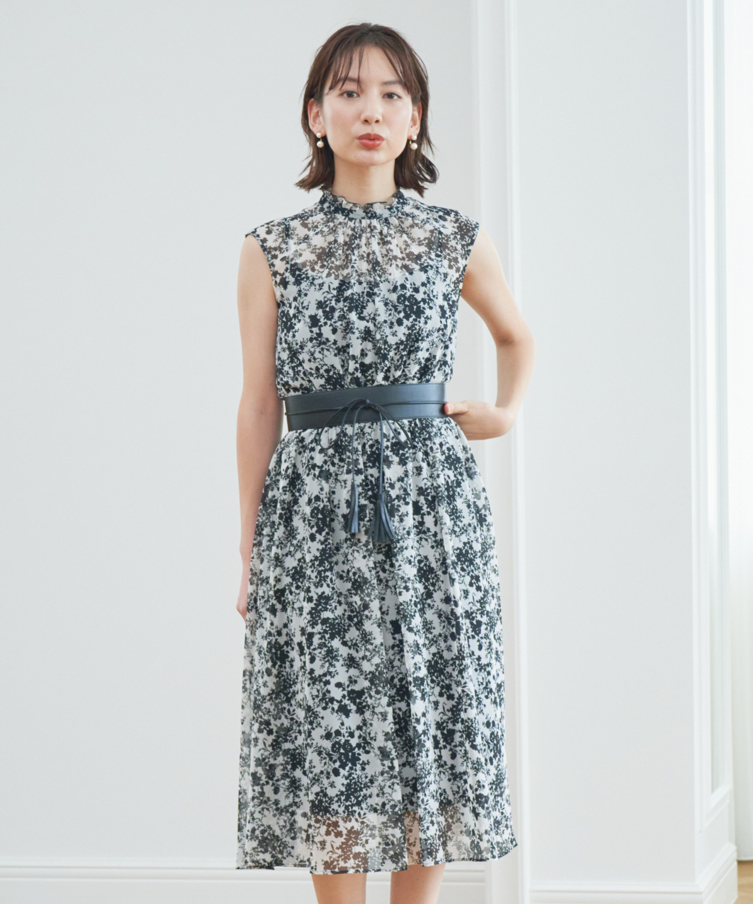 セール 30%OFF】モノトーンシルエットプリント ワンピース(504232655