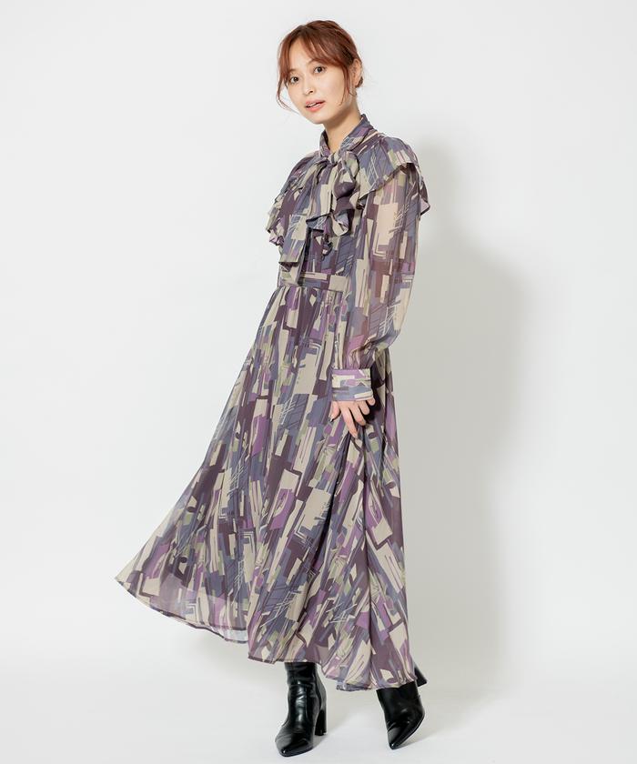 ボウタイ ワンピース ドレス ジオメトリック モノトーン 上品 ♪ セール 50%OFF】ジオメトリックボウタイハイネックワンピース