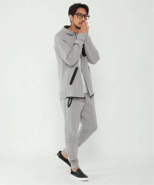New Balance テックフリースジャケット