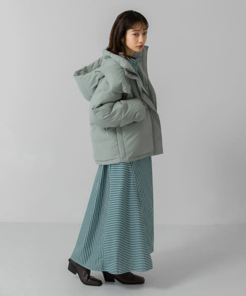 セール 40%OFF】グリーンダウンサイドスリットフーディー