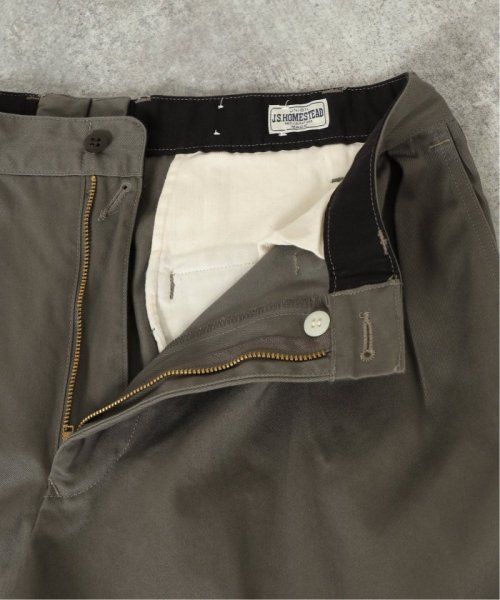 HEAVY WEAPON 2－TUCK OFFICER CROPPED