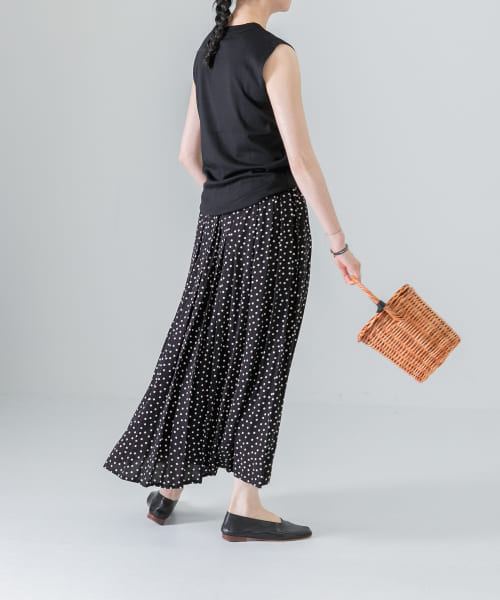 kagureかぐれ　ドットギャザースカート　ロング　水玉　黒白　ウエストゴム kagureかぐれ ドットギャザースカート ロング 水玉 黒白