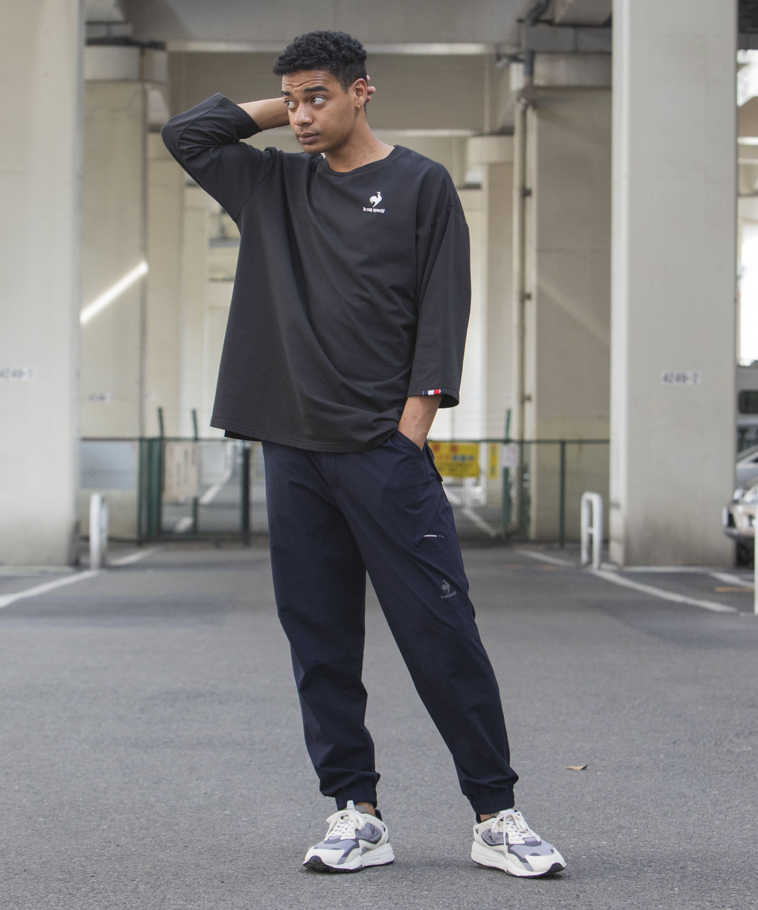 ラディカルフィットネス ウエスト刺繍ロゴ 黒赤グレーボーダーデザインコンビパンツ VIRGOwearworks】カーゴパンツ
