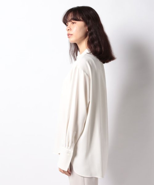 LAT Stand Ruffle Collar Blouse