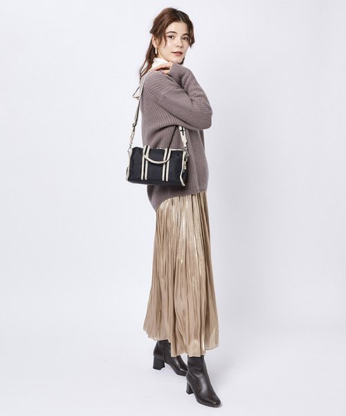 PETITE MELANIEスペクテイターノワール