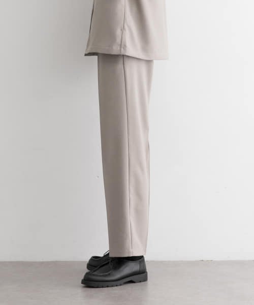 トロワッシャースラックス