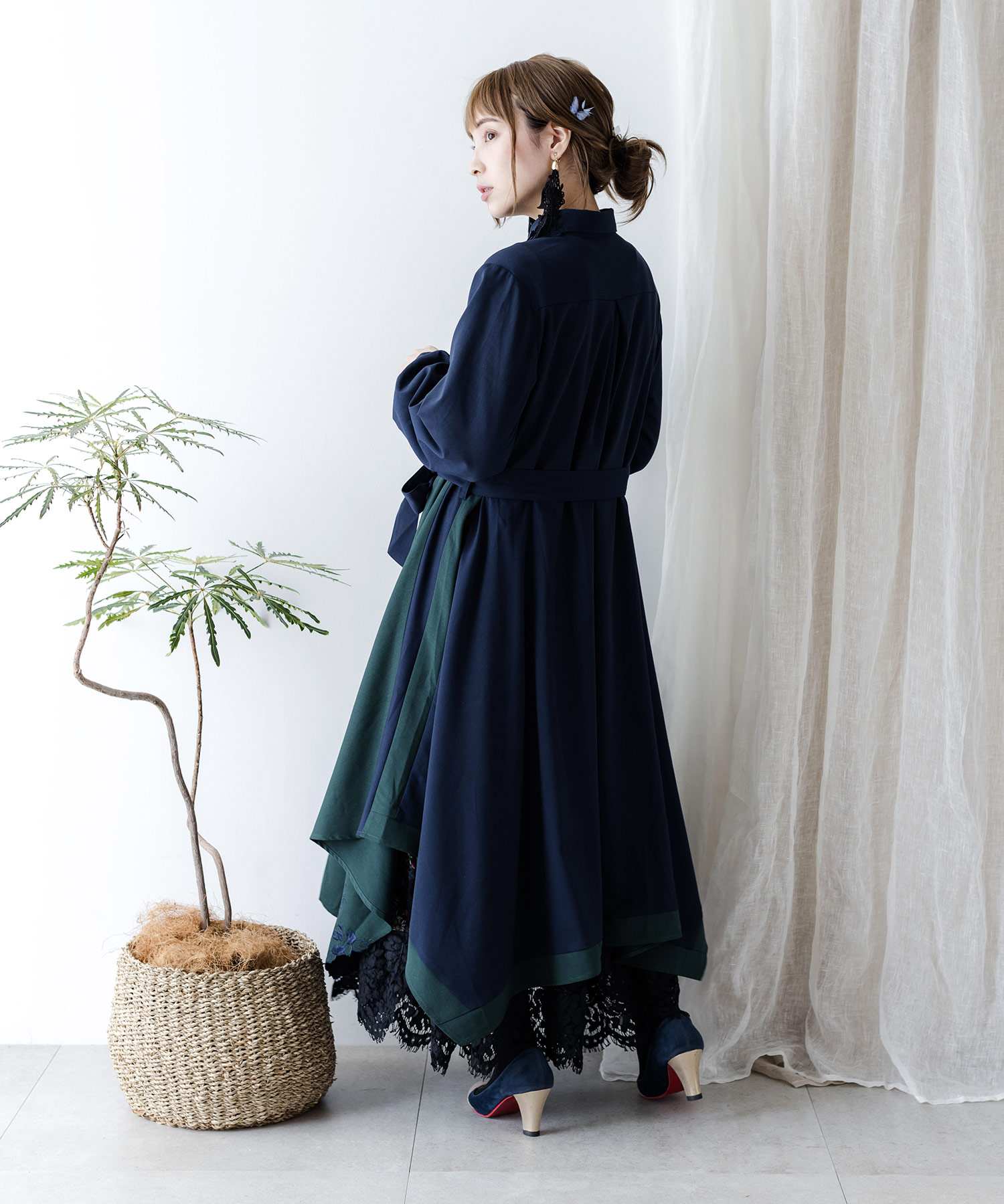 スカラー ScoLar 蝶襟刺繍バイカラーシャツワンピース(504449163