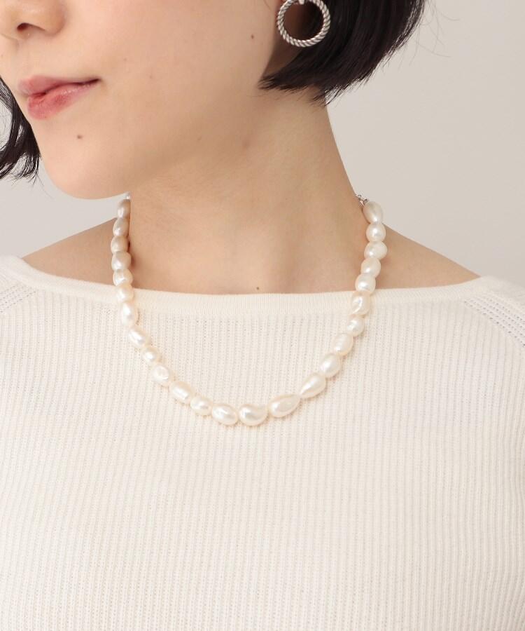 大粒バロックパールネックレス