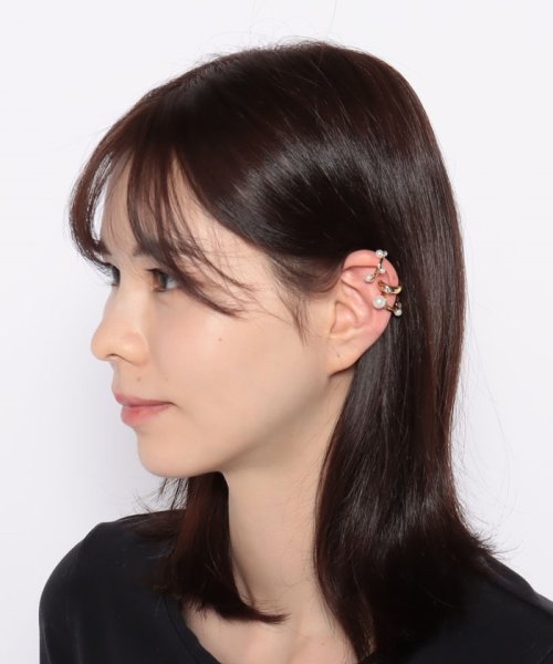 Coffret a perles コフレ・ア・ペルル 3－piece set ear cuffs