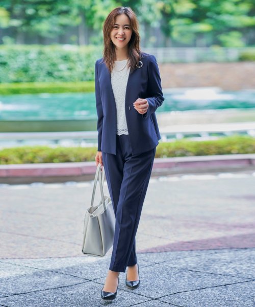 DELEGANTノーカラージャケット【WEB限定サイズ】