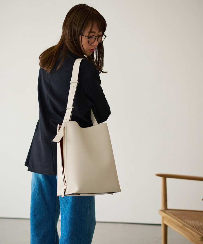 E'POR】【A4対応】 Y BAG shoulder（サイドジップショルダーバッグ ...