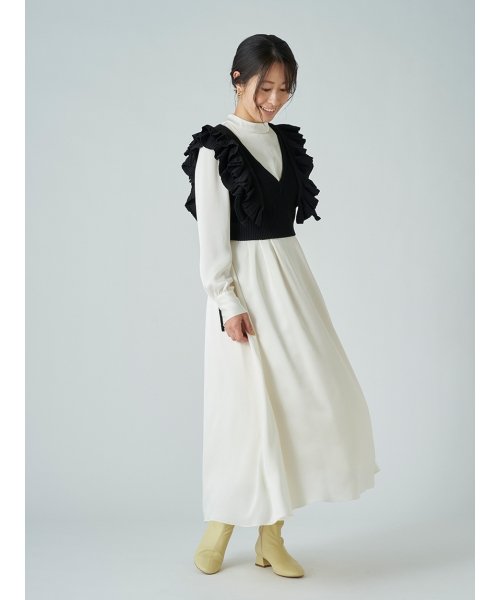 ラッフルベスト付きワンピース