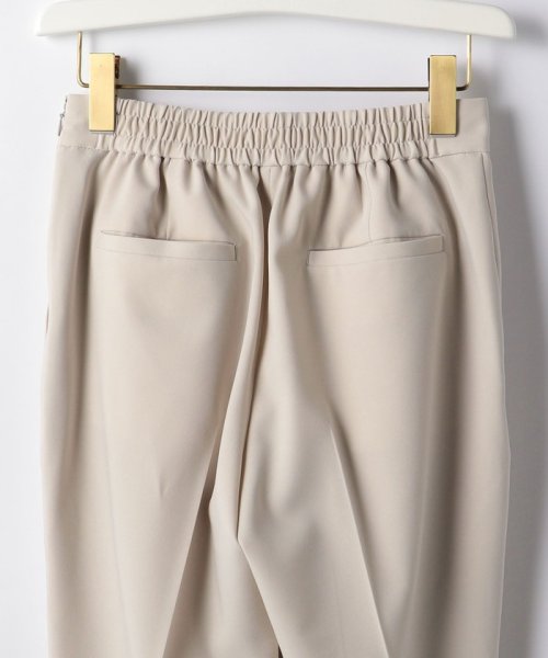 【WEB限定】［ XS /H148－155cm］パウドレ テーパード パンツ ナチュラル －ウォッシャブル・ストレッチ・防シワ－