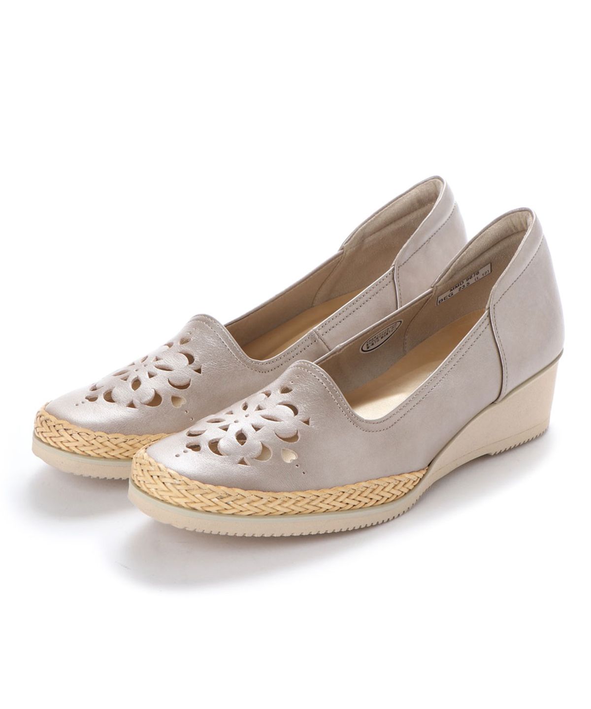 ☆ミュゲです☆秋桜便り2024 コスモスガーデンの刺繍　タペストリー コスモス 刺繍額(ナチュラル）秋桜 秋ギフト | ALFUN