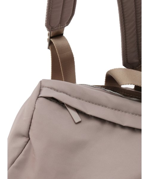 【emmi atelier】コンパクトバックパック