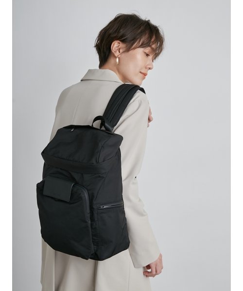 【emmi atelier】コンパクトバックパック
