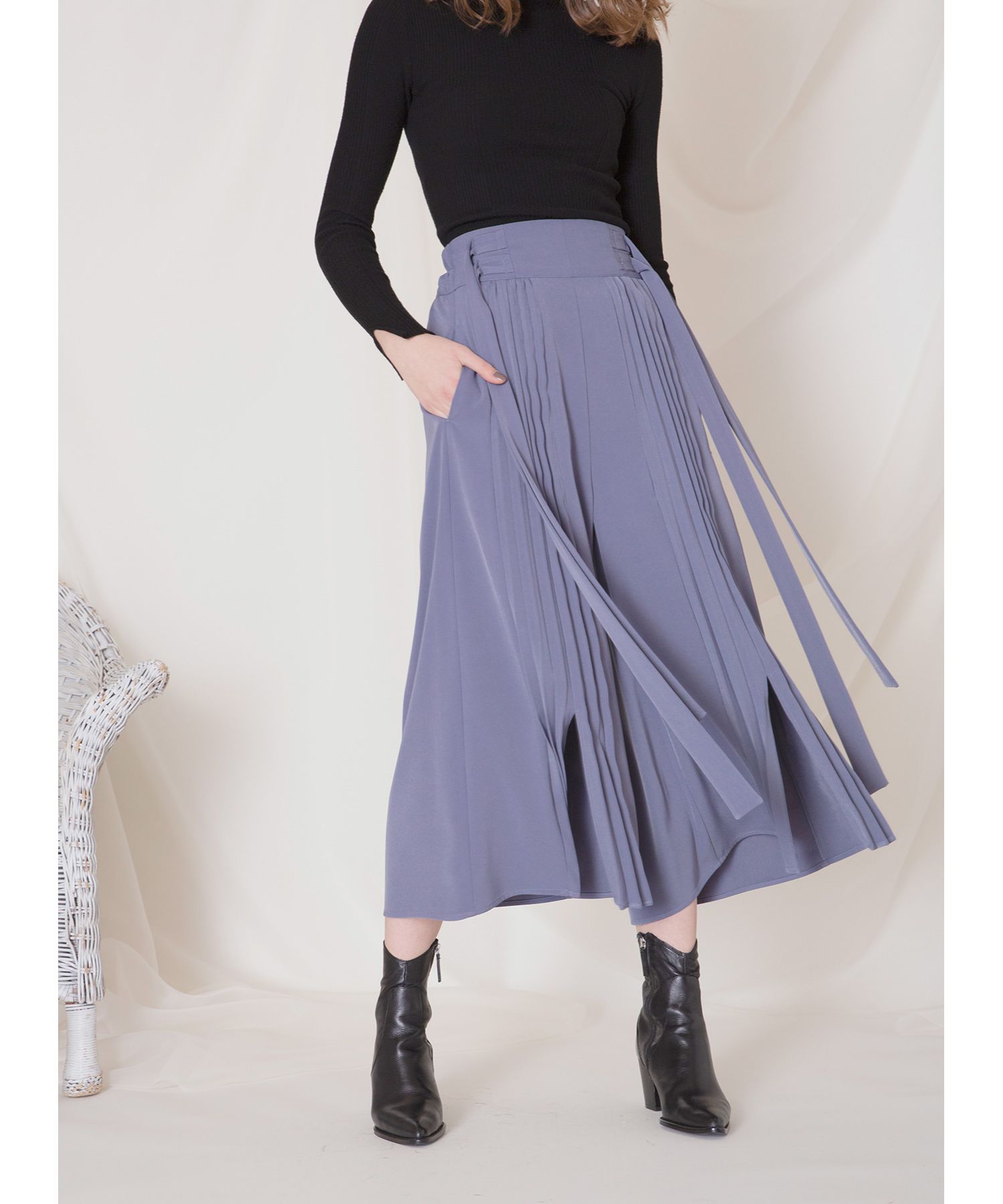 ミエリ インヴァリアント MIELI INVARIANT Center Pleat Slit ミエリ インヴァリアント MIELI INVARIANT Center Pleat Slit