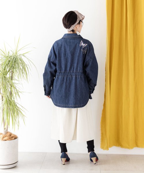 蝶刺繍シャツコート