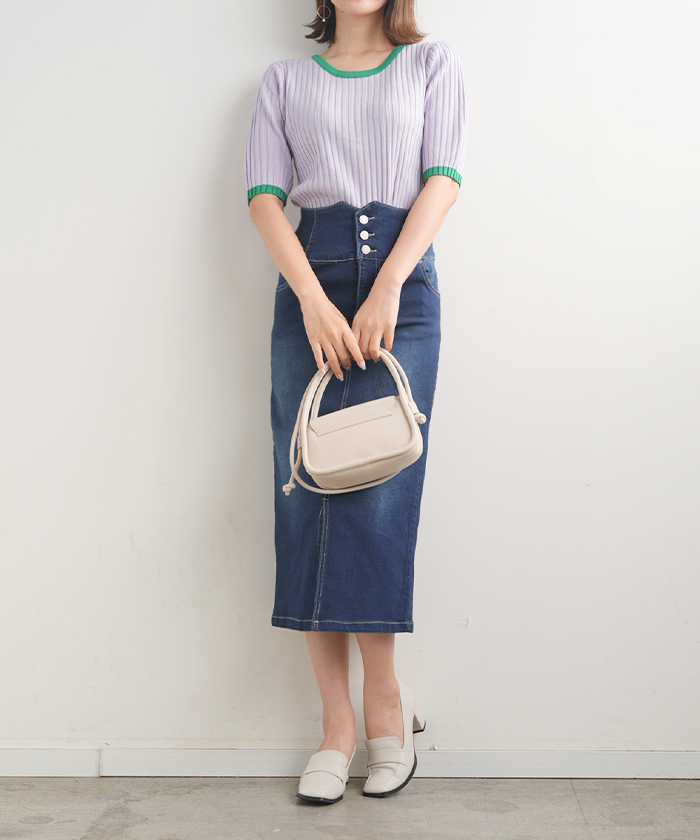 タイトスタイルが大人っぽい☆ CHANEL デニムスカート タイトスタイルが大人っぽい☆ CHANEL デニムスカート (CHANEL