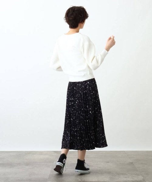 【2点セット/洗える】Vネックニット＆プリーツスカート セットアップ