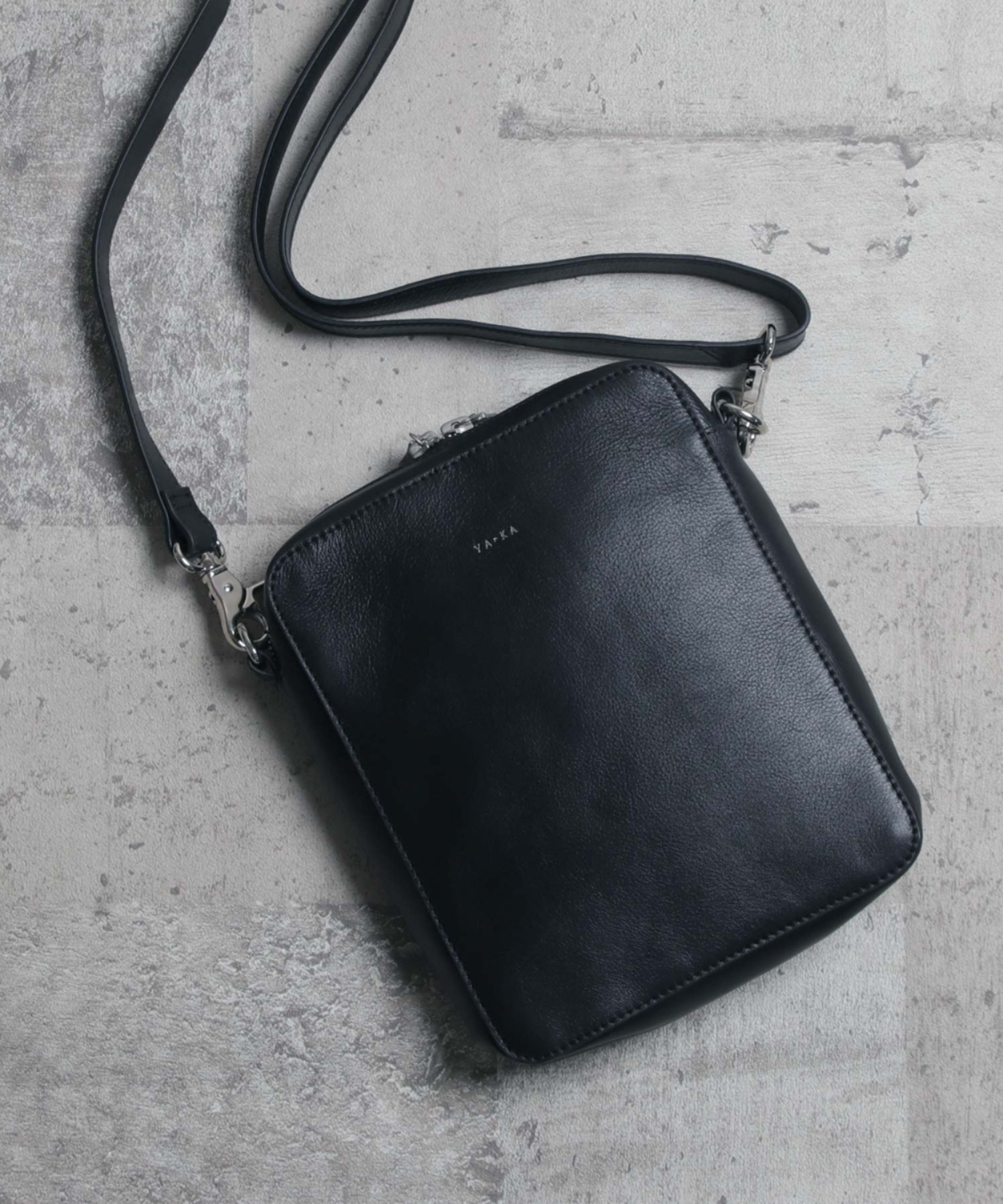 YArKA/ヤーカ】real leather zip shoulder bag[Alnitak]/リアルレザー
