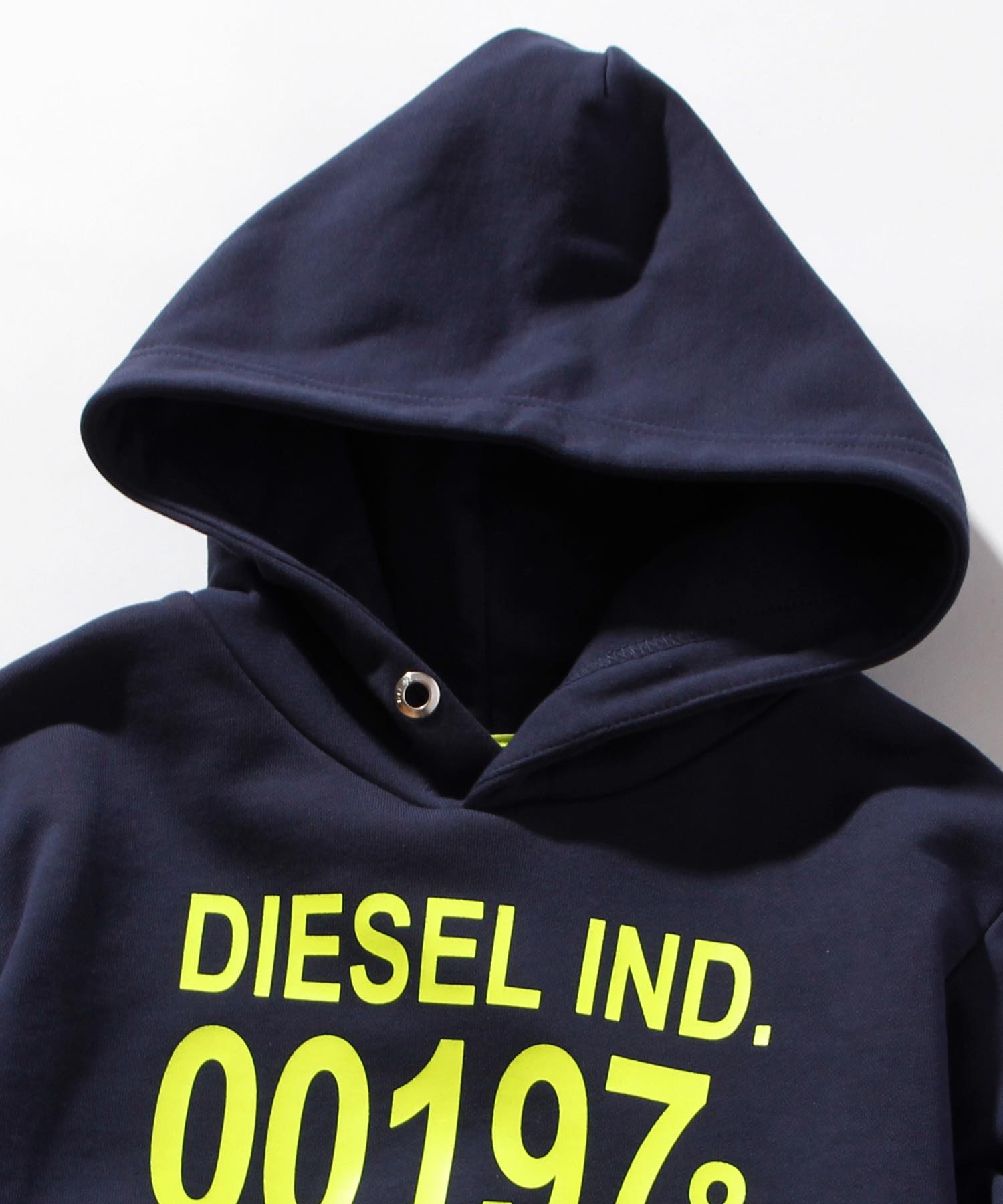 DIESEL（ディーゼル）の「DIESEL KID ベビー リバーシブル