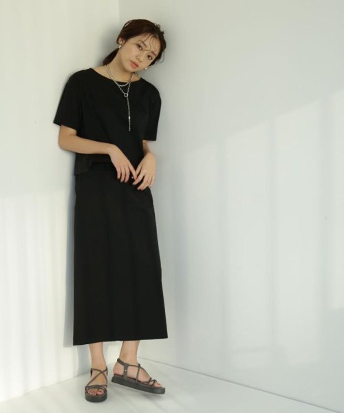 バックシャンカットソーセットアップ