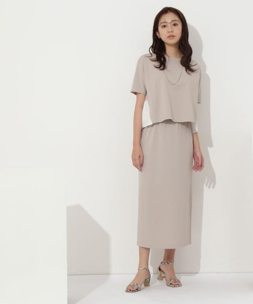 バックシャンカットソーセットアップ