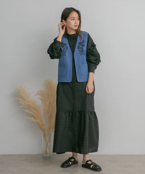 セール 50%OFF】刺繍デニムコンパクトベスト(504542718 セール 50%OFF】刺繍デニムコンパクトベスト(504542718