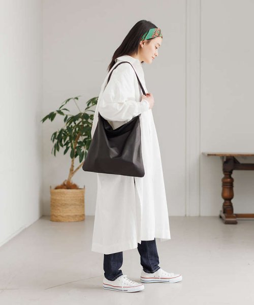 【WEB限定】【Ampersand】ウォッシャブル レザーフラットトートバッグM