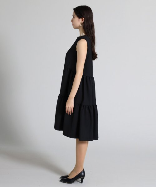 FENNEL ティアードデザインノースリーブワンピース