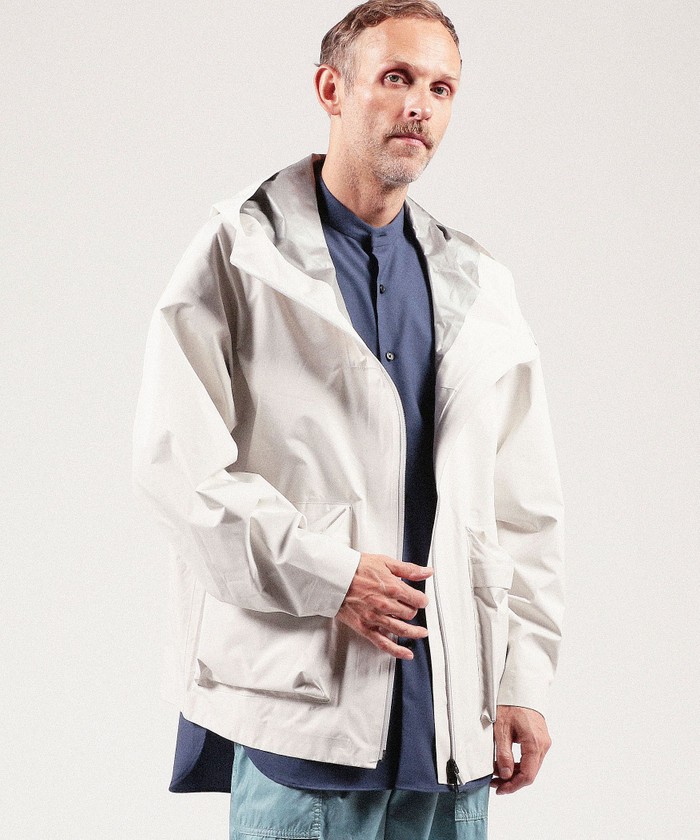 クーポン】【別注】DESCENTE PAUSE×TOMORROWLAND フーデッドブルゾン