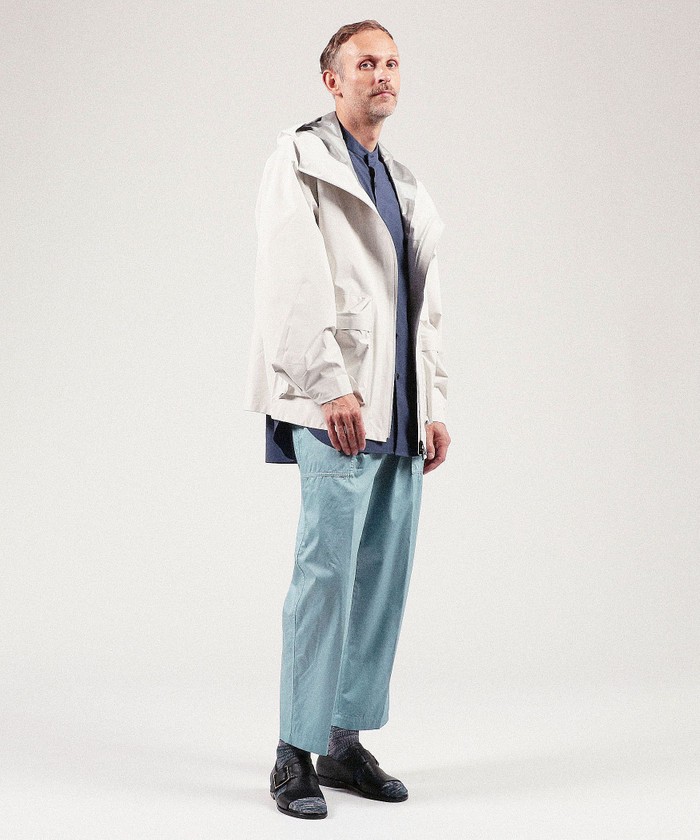 クーポン】【別注】DESCENTE PAUSE×TOMORROWLAND フーデッドブルゾン