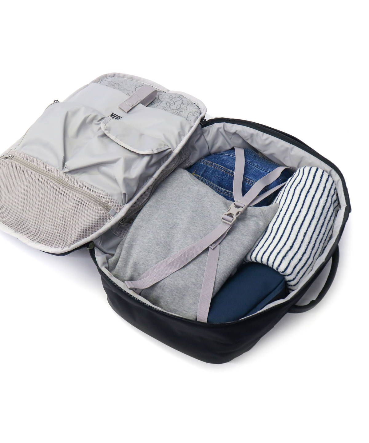 美品　pacsafe パックセーフ Vibe 28　リュック　ネイビー 美品 pacsafe パックセーフ Vibe 28 リュック ネイビー - メルカリ