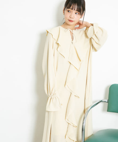 KBF フロントフリルワンピース セール】『WEB/一部店舗限定』フロントフリルワンピース