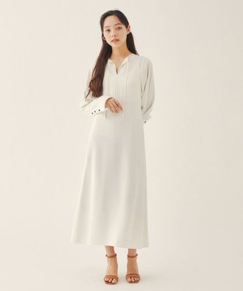 ＜EMMEL REFINES（エメル リファインズ）＞EM ロングカフス ステッチ ワンピース