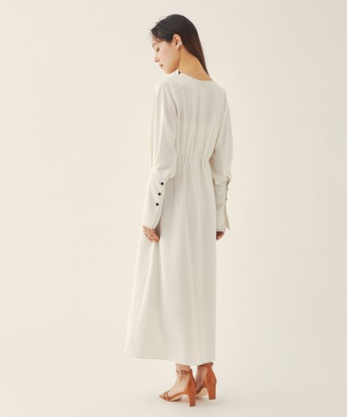 ＜EMMEL REFINES（エメル リファインズ）＞EM ロングカフス ステッチ ワンピース