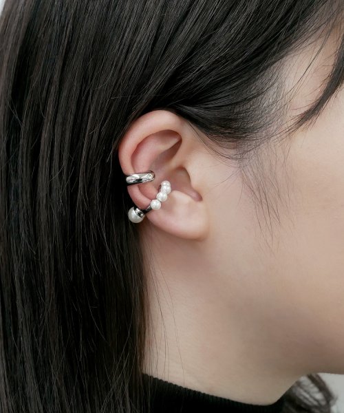 Coffret a perles コフレ・ア・ペルル 3－piece set ear cuffs