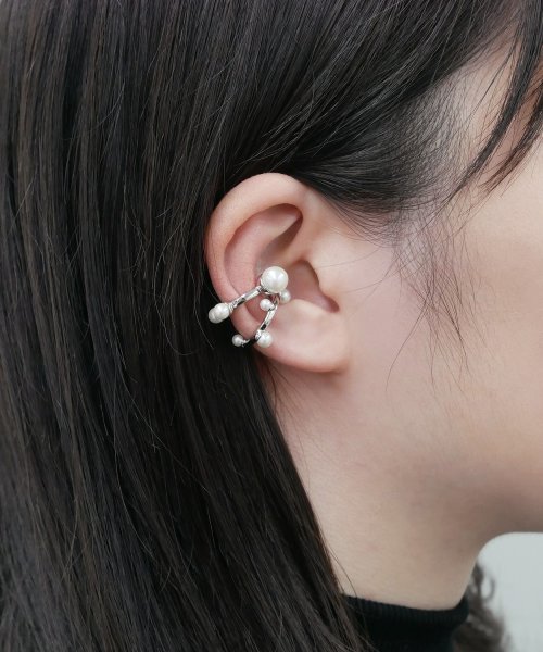 Coffret a perles コフレ・ア・ペルル 3－piece set ear cuffs
