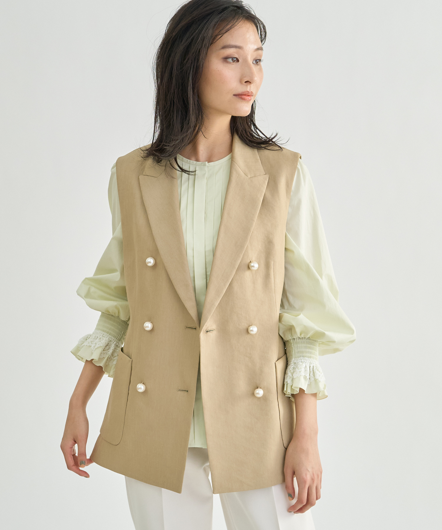 美品】✨ANAYI アナイ 定価4.9 ストレッチリネンジレ パールボタン-