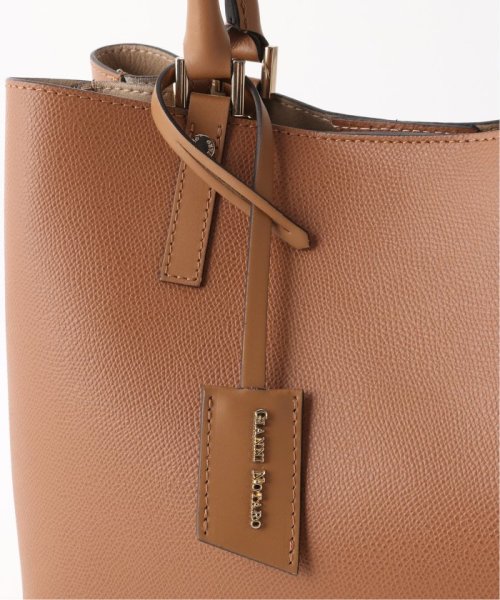【GIANNI NOTARO/ジャノニ ノターロ】レザーBAG