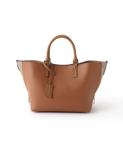 【GIANNI NOTARO/ジャノニ ノターロ】レザーBAG