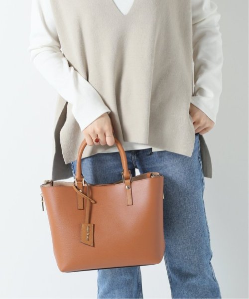【GIANNI NOTARO/ジャノニ ノターロ】レザーBAG