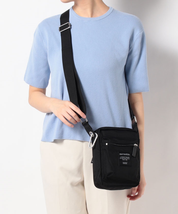 【限定】marimekko マリメッコ/ Cash & Carry ショルダーバッグ marimekko(マリメッコ) Cash & Carry ショルダーバッグ 092517