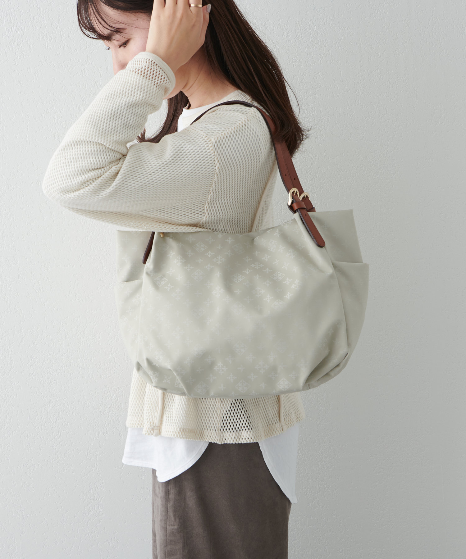 セール】バックルハンドルトートバッグ M(CE-879)(504342344 セール】バックルハンドルトートバッグ M(CE-879)(504342344
