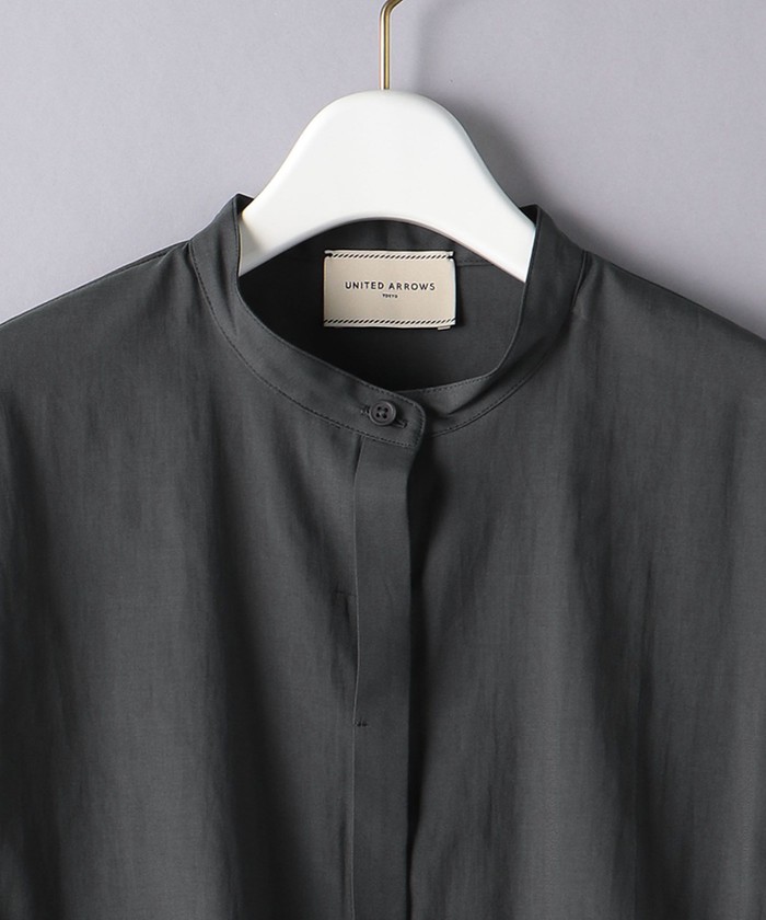 美品　UNITED ARROWSバンドカラー ペプラム シャツ2022モデル UNITED ARROWS＞バンドカラー ペプラム シャツ B