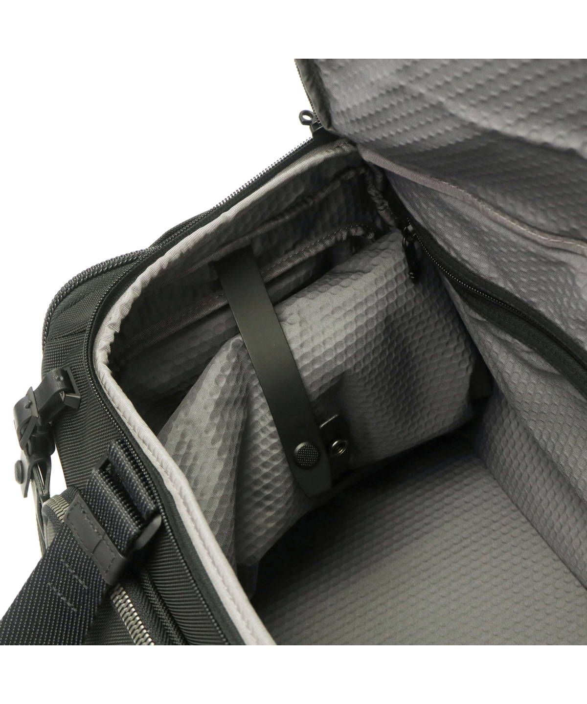 トゥミ TUMI 【日本正規品】トゥミ ボストンバッグ TUMI Alpha トゥミ TUMI 【日本正規品】トゥミ ボストンバッグ TUMI Alpha