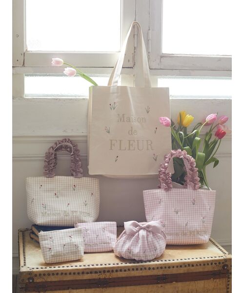 限定価格セール！ セール 20%OFF】ギンガムチューリップ刺繍リボンポーチ 小物