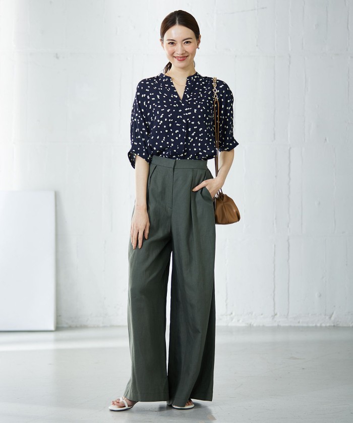 WEB限定カラーあり・洗える】Back Satin Amunzen キーネック